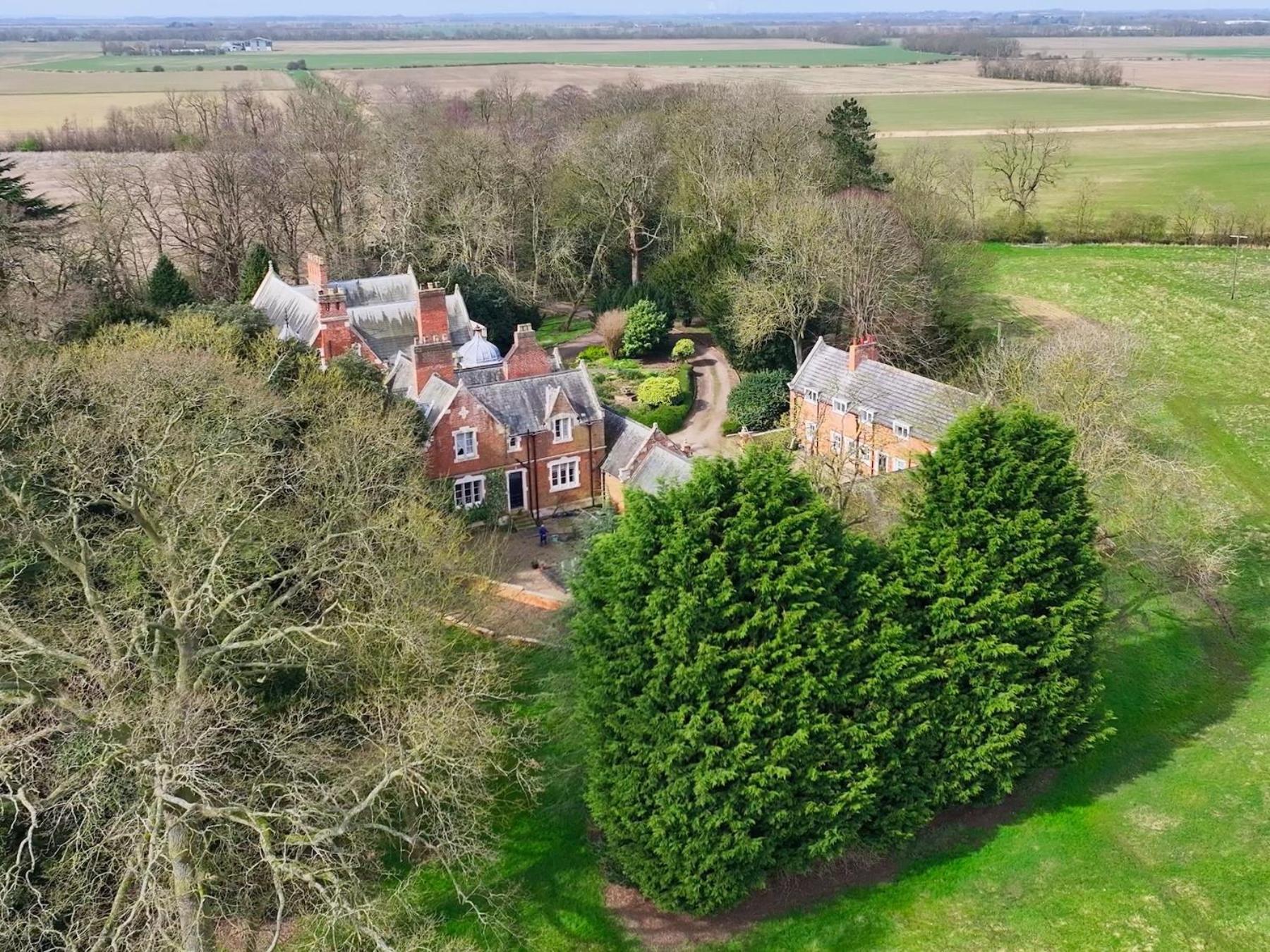 Enholmes Coach House Villa Kingston upon Hull Buitenkant foto