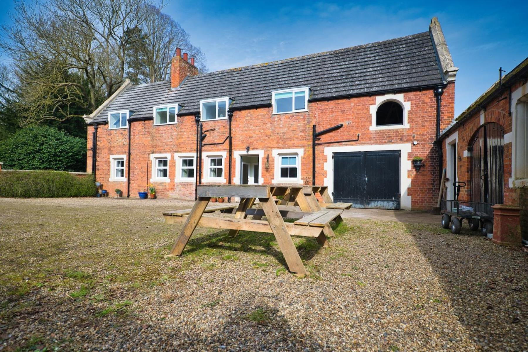 Enholmes Coach House Villa Kingston upon Hull Buitenkant foto